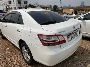 Toyota Premio 2010 White