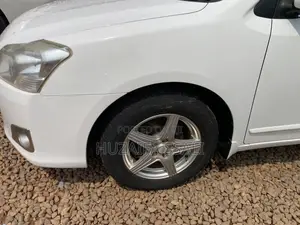 Toyota Premio 2012 White