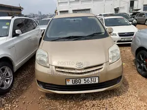Toyota Passo Sette 2012 Brown