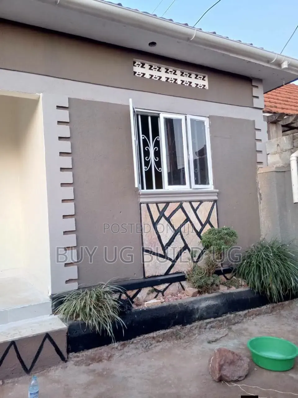 2bdrm House in Seguku Katale Entebe, Division A for sale