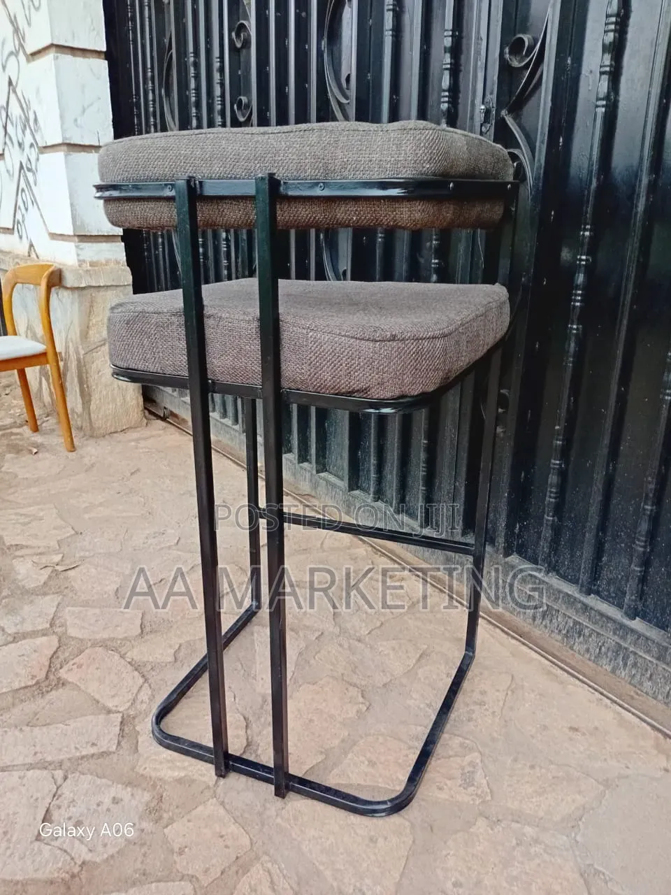 Metallic Bar Kitchen Counter Shop Counter Chairs
