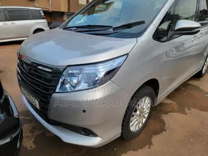 Toyota Noah 2015 Silver