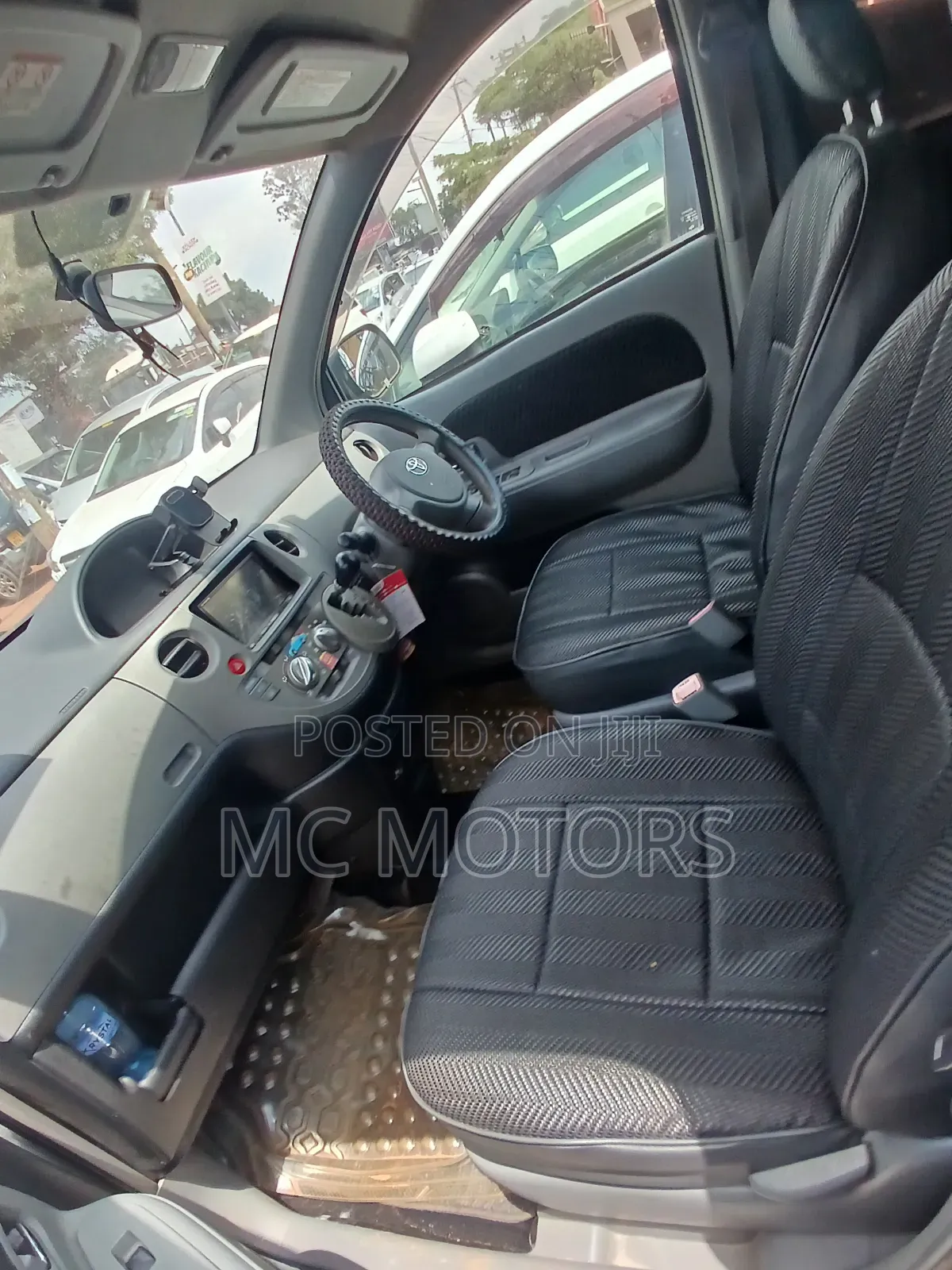 Toyota Sienta 1.5 AWD 2009 Silver