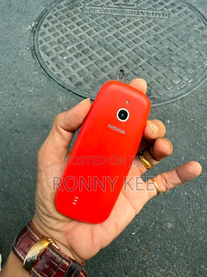 New Nokia 3310 Red