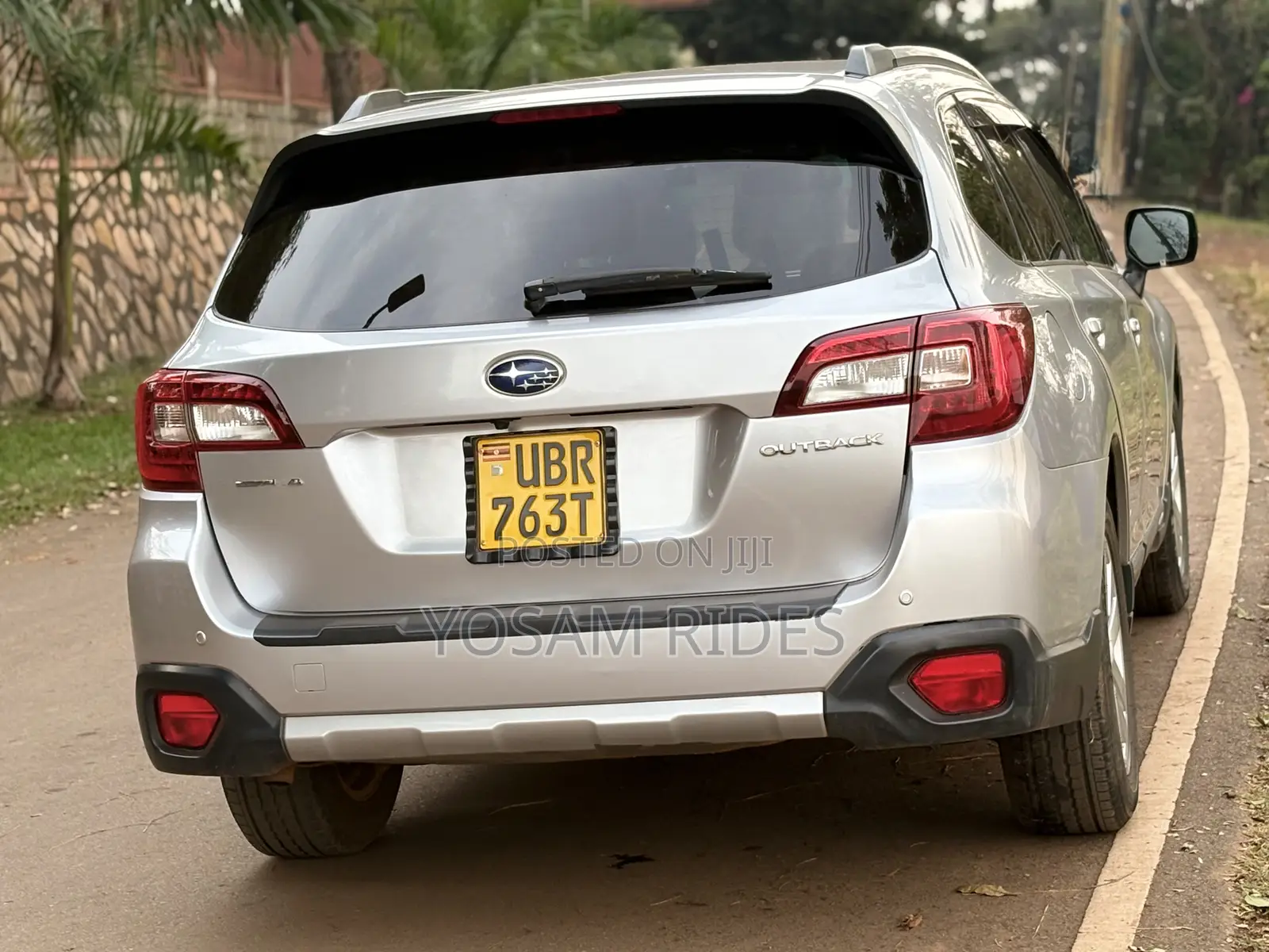 Subaru Outback 2.5i Premium PZEV 4dr Wagon AWD (2.5L 4cyl CVT) 2014 Silver