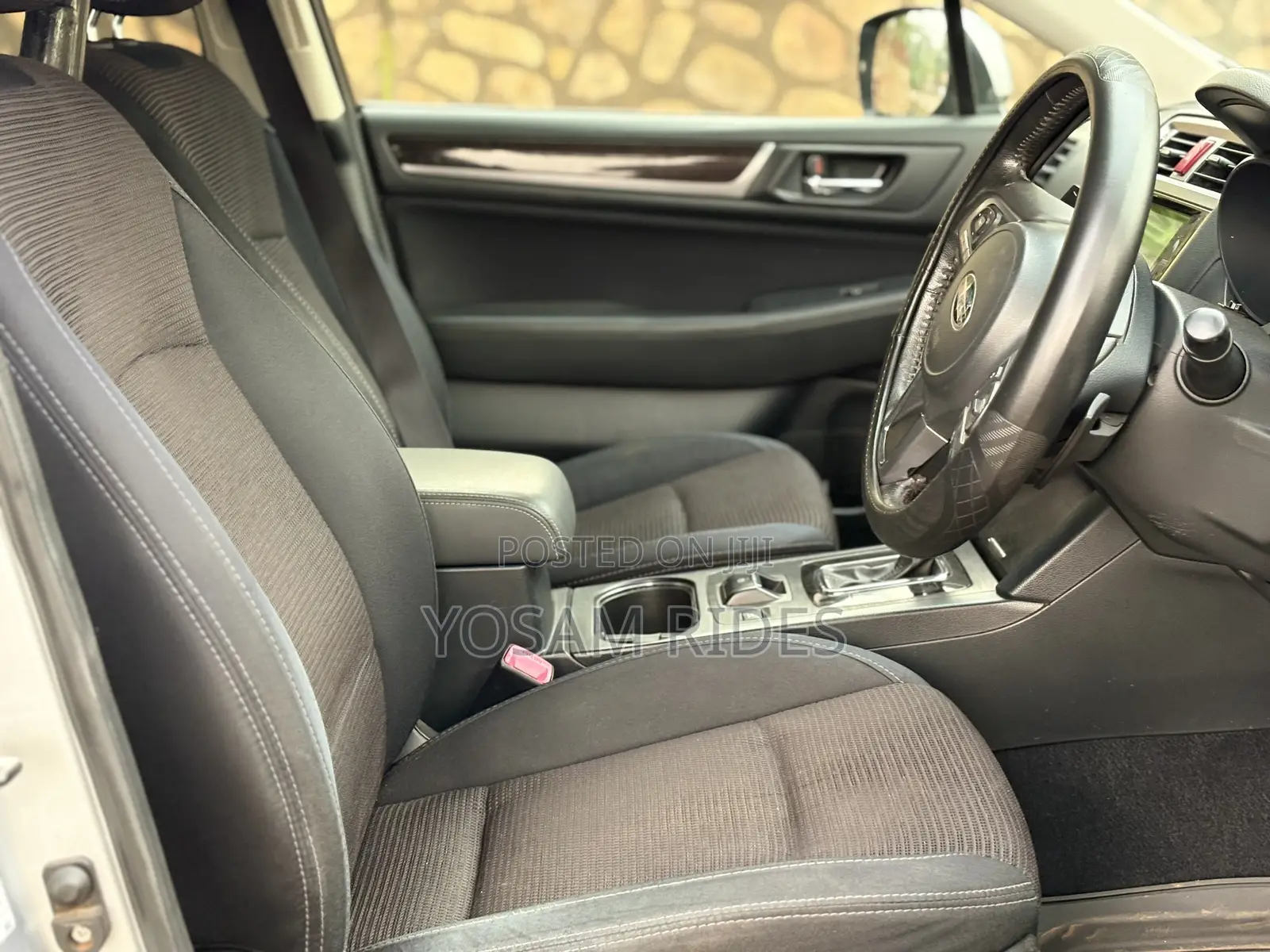 Subaru Outback 2.5i Premium PZEV 4dr Wagon AWD (2.5L 4cyl CVT) 2014 Silver