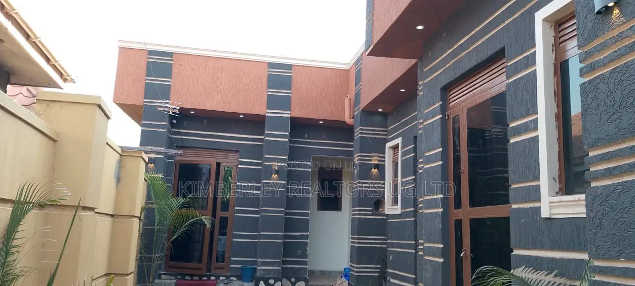 4bdrm House in Division A for sale