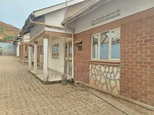 2bdrm Apartment in Seeta- Namugongo, Goma for sale