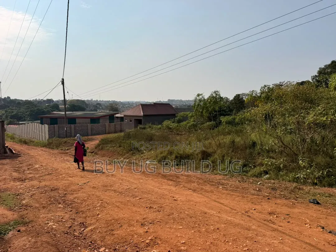 Quick Sale Plot Bweyogerere Kiwanga 25decimals at 125m