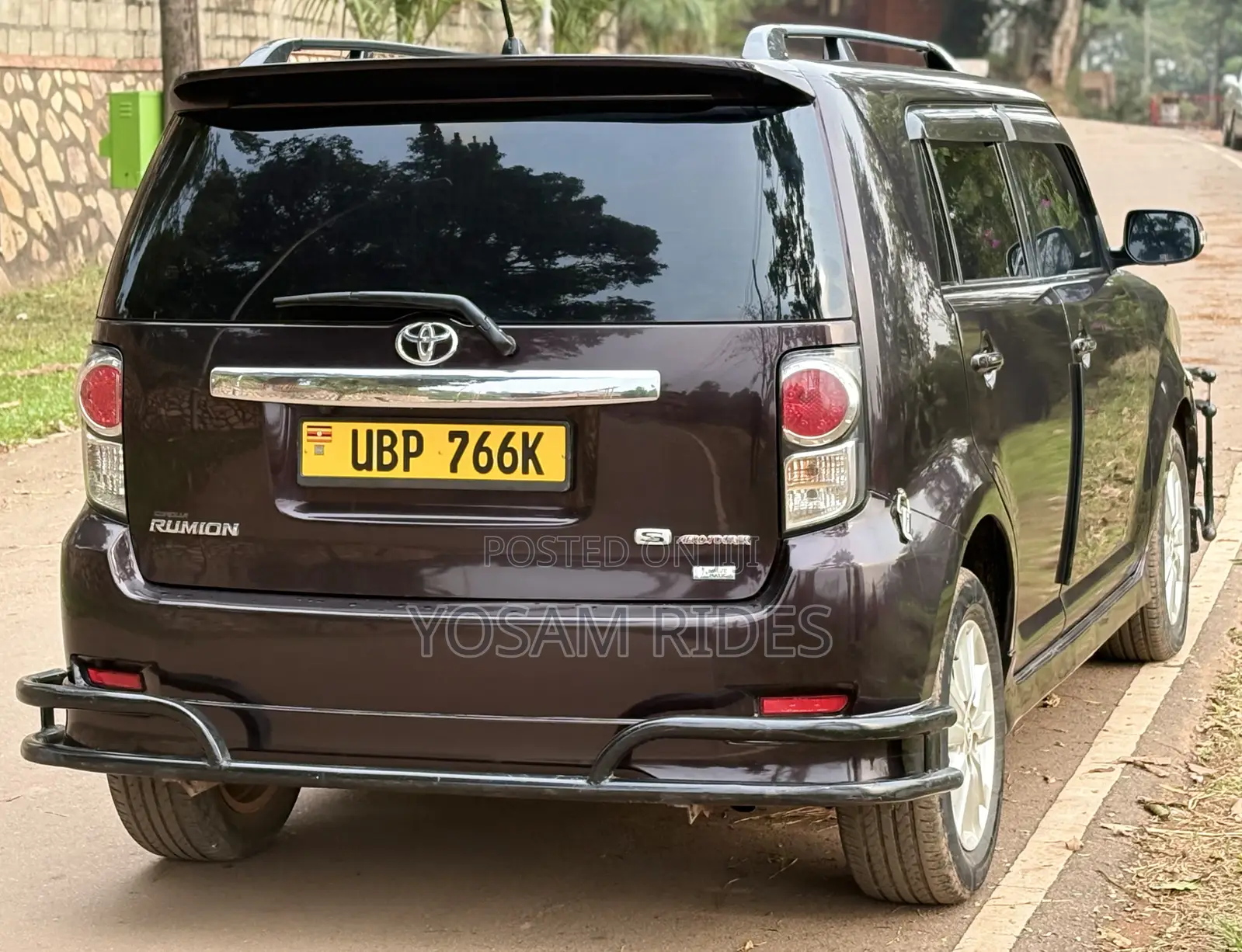 Toyota Corolla Rumion Hatchback 1.5 FWD 2009 Black