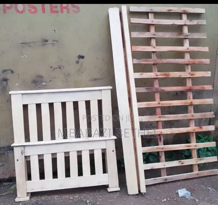 3by6 Wooden Bed in a Perfect State Available for Sale
