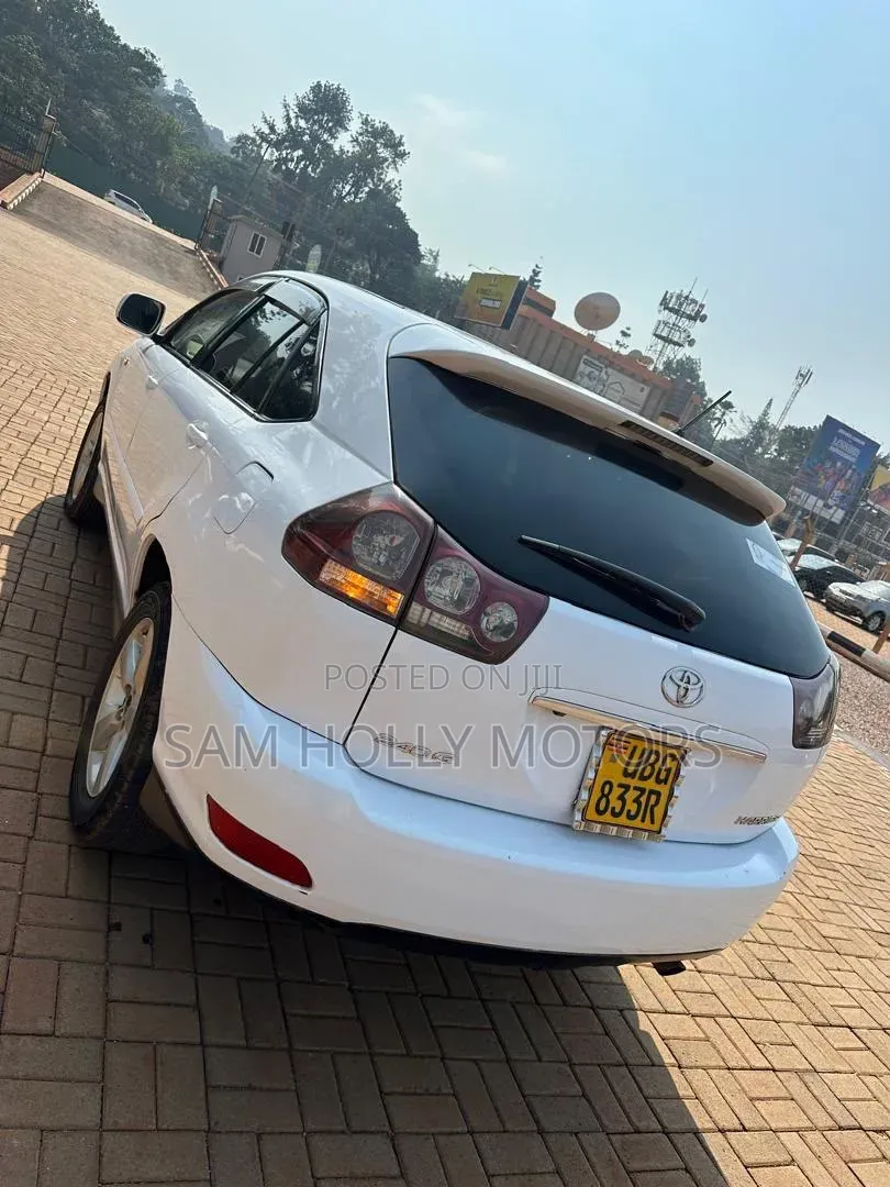 Toyota Harrier 2008 White