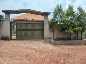 3bdrm Bungalow in Gayaza Manyangwa, Kira for sale