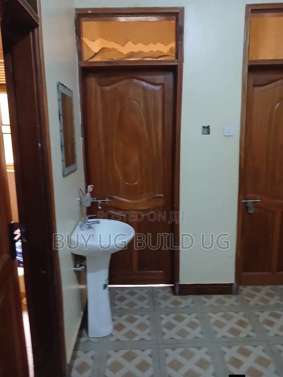 3bdrm Bungalow in Gayaza Manyangwa, Kira for sale