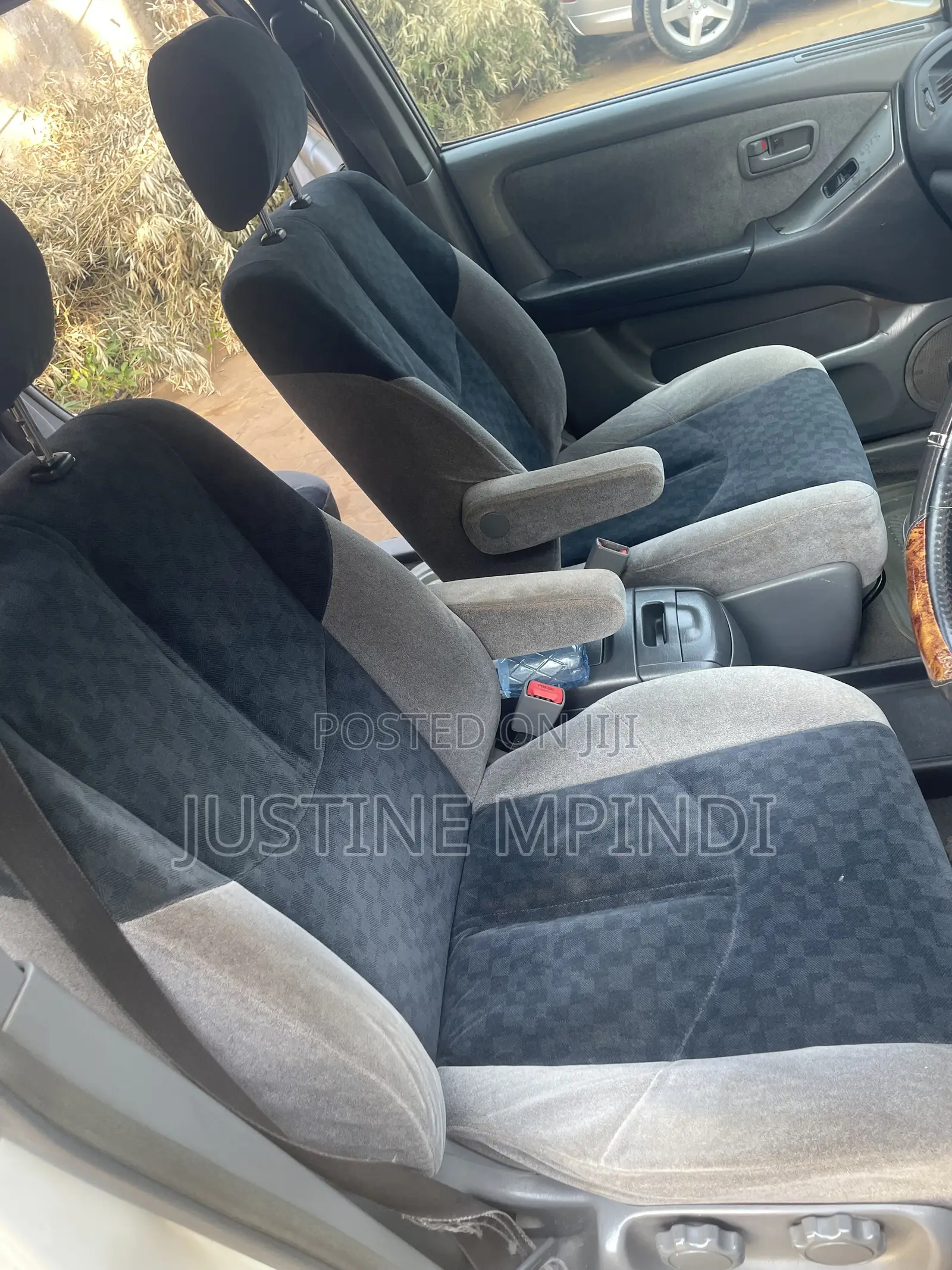 Toyota Harrier 1998 White