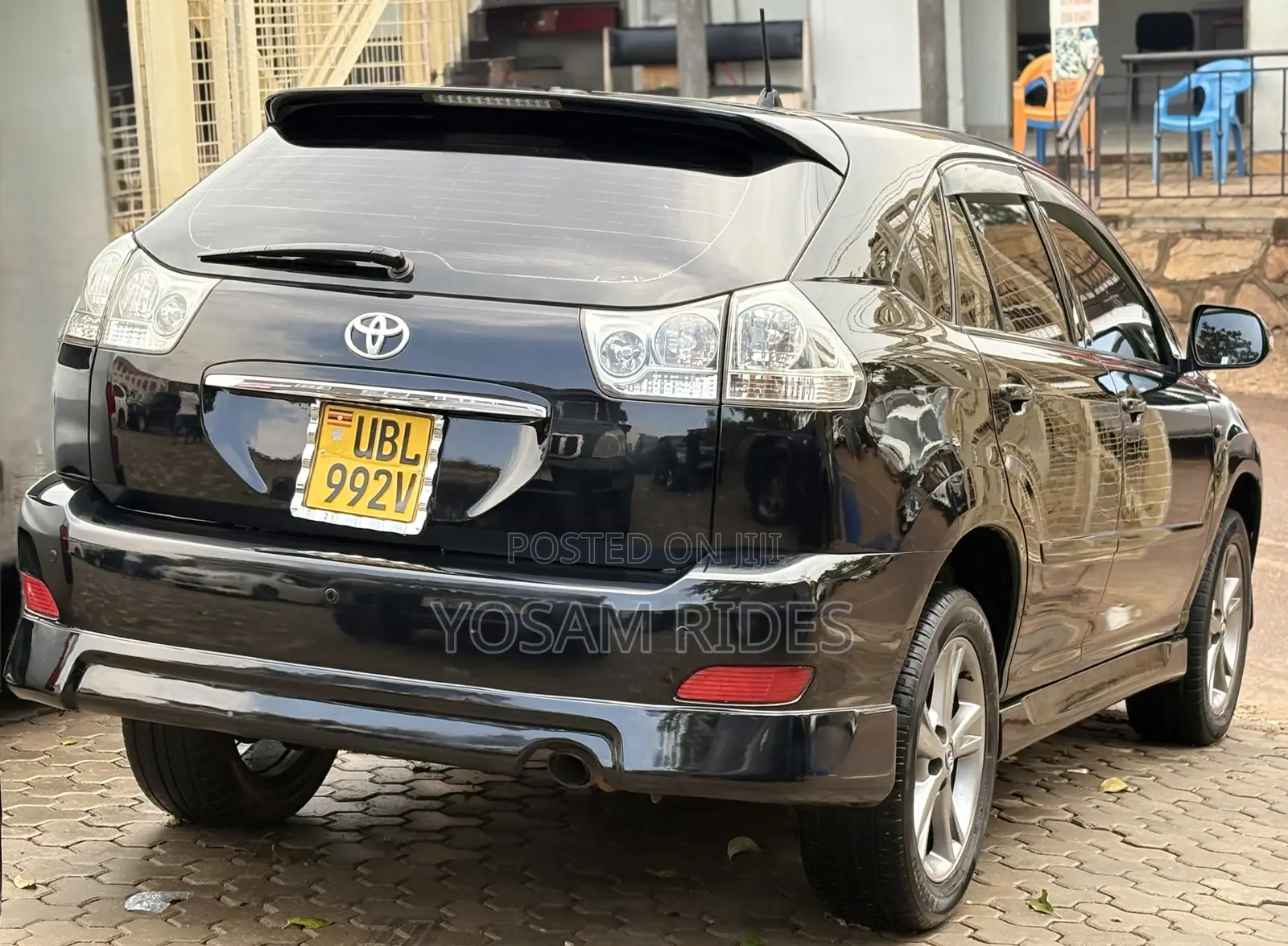 Toyota Harrier 2.4 2011 Black