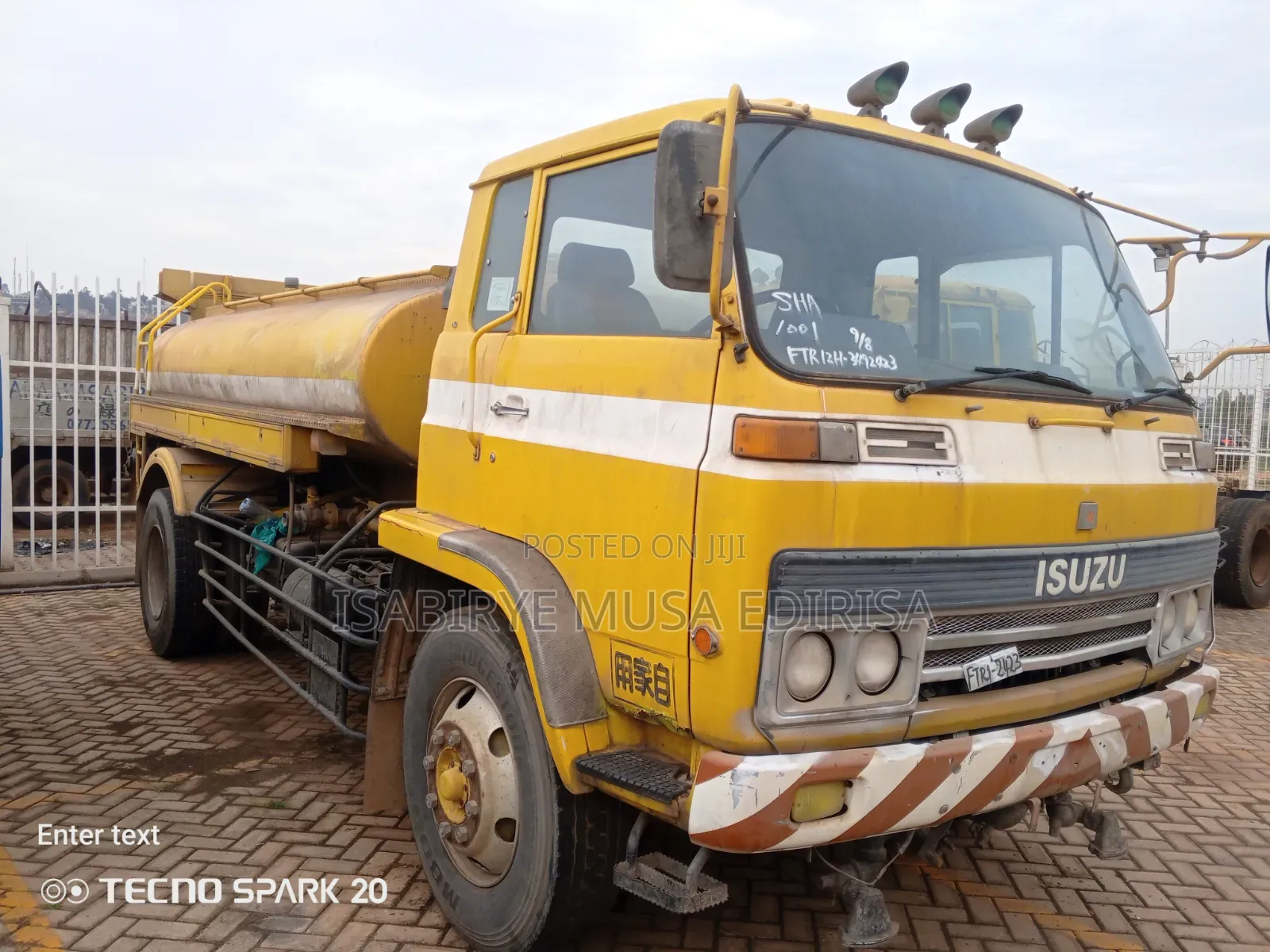 Isuzu Trucks 1980 Yellow
