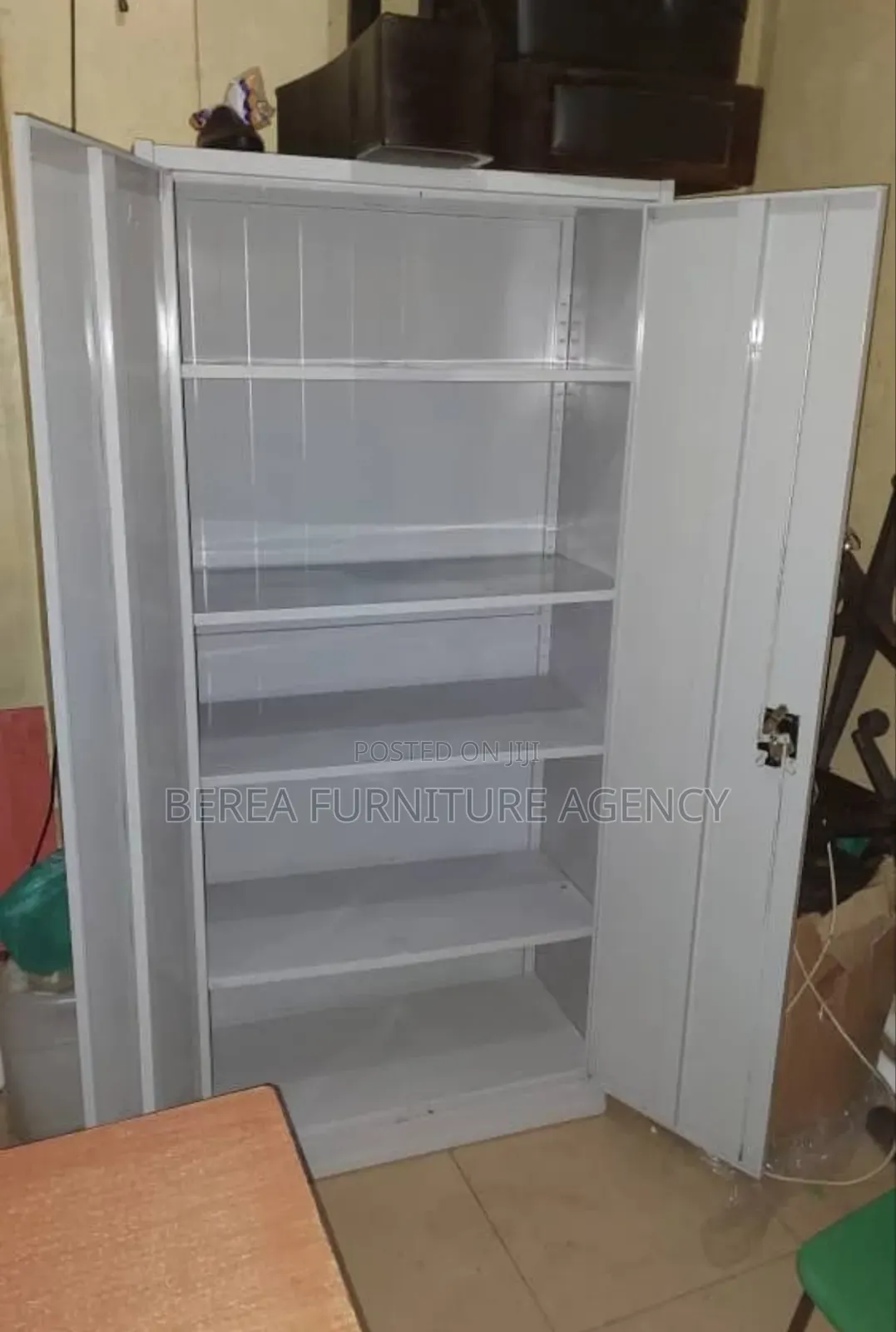 Office Cabinet for Files. 4 Darwers