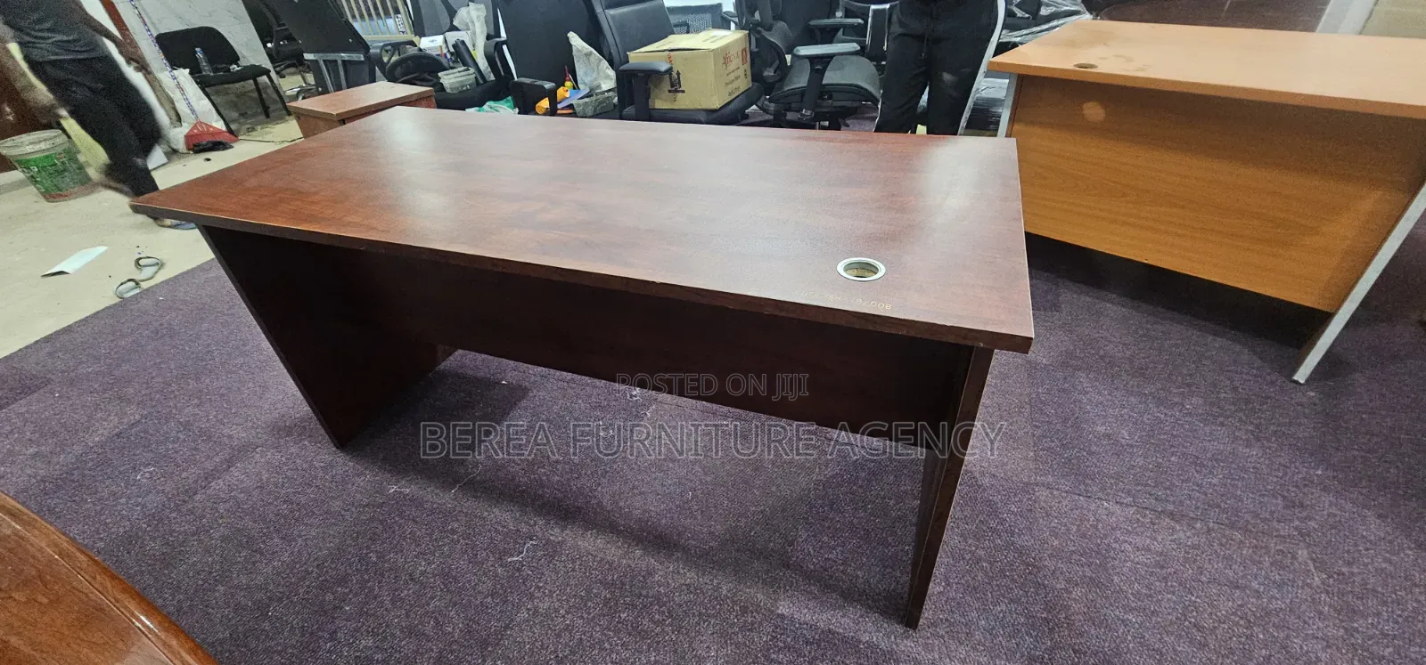 Ordinary Malaysian Office Table With Fixed Drawers