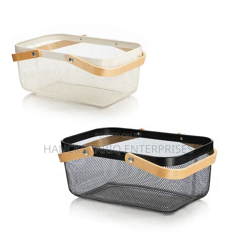 Nordic-Style Metal Mesh Storage Basket With Wooden Handles
