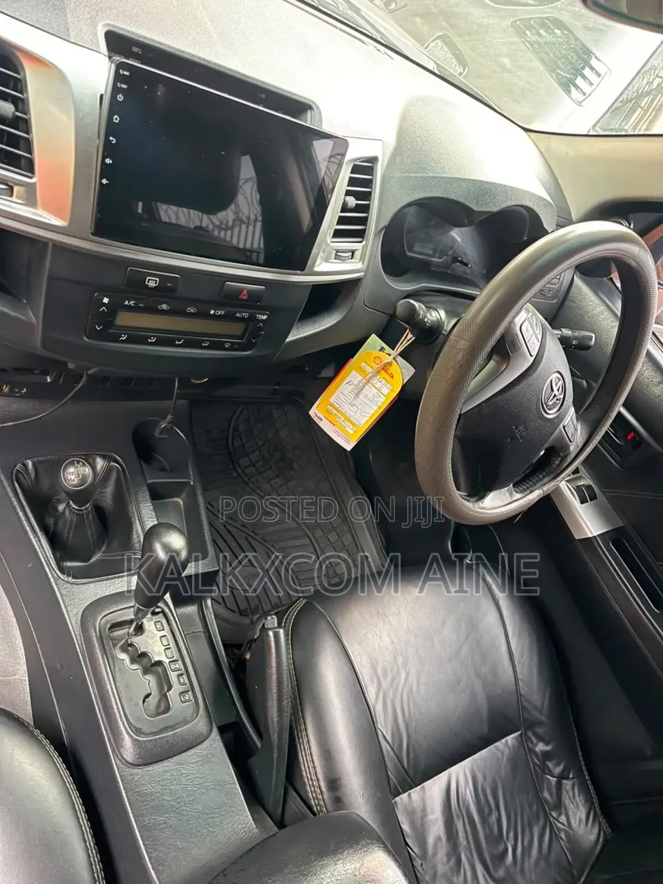 Toyota Hilux 2015 Silver