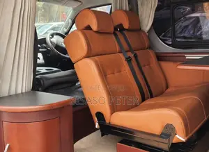 Toyota HiAce 2019 White