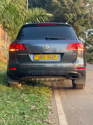 Volkswagen Touareg 2013 Gray
