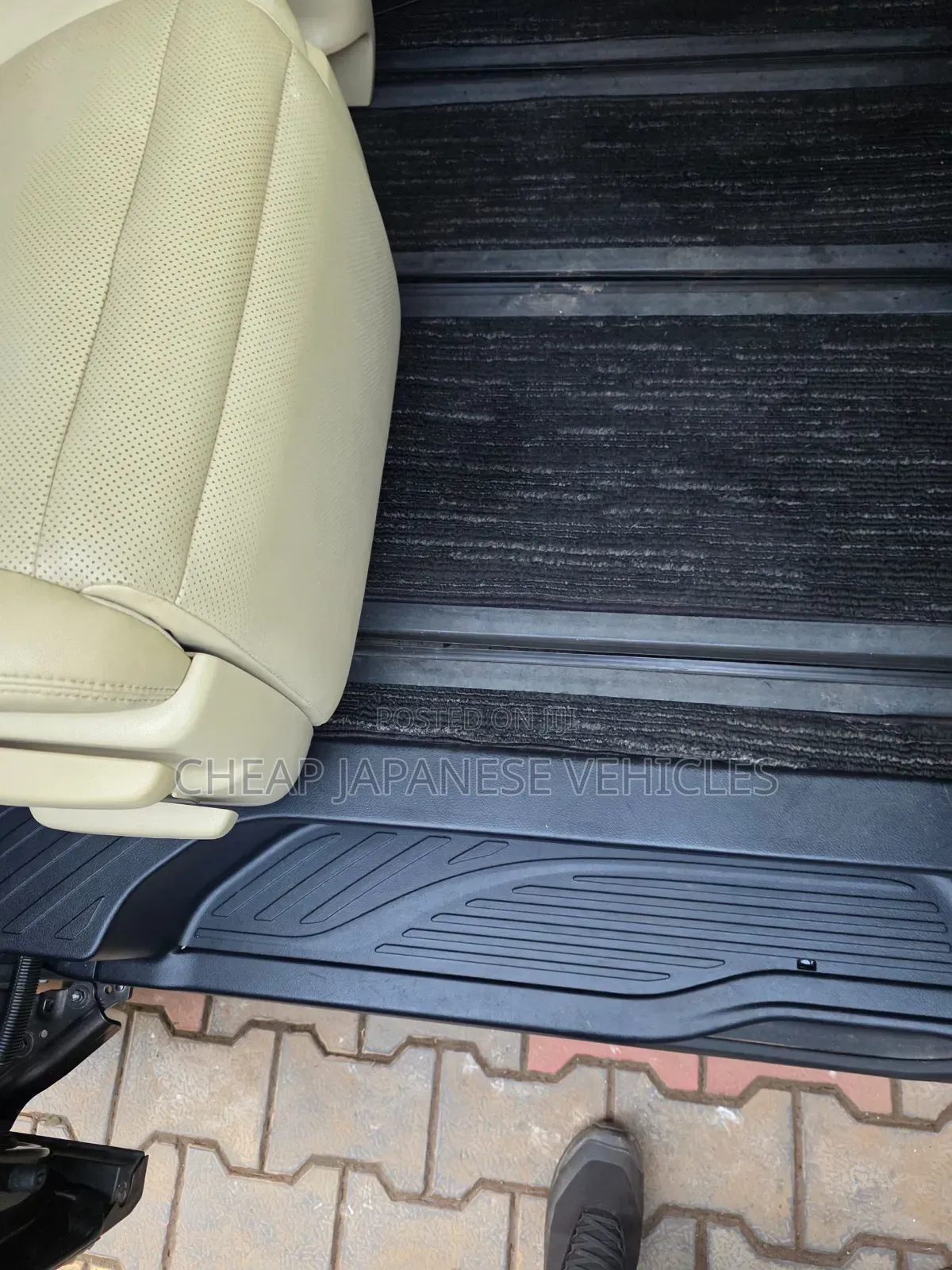 Toyota Alphard 2.5 Petrol AWD 2019 Beige