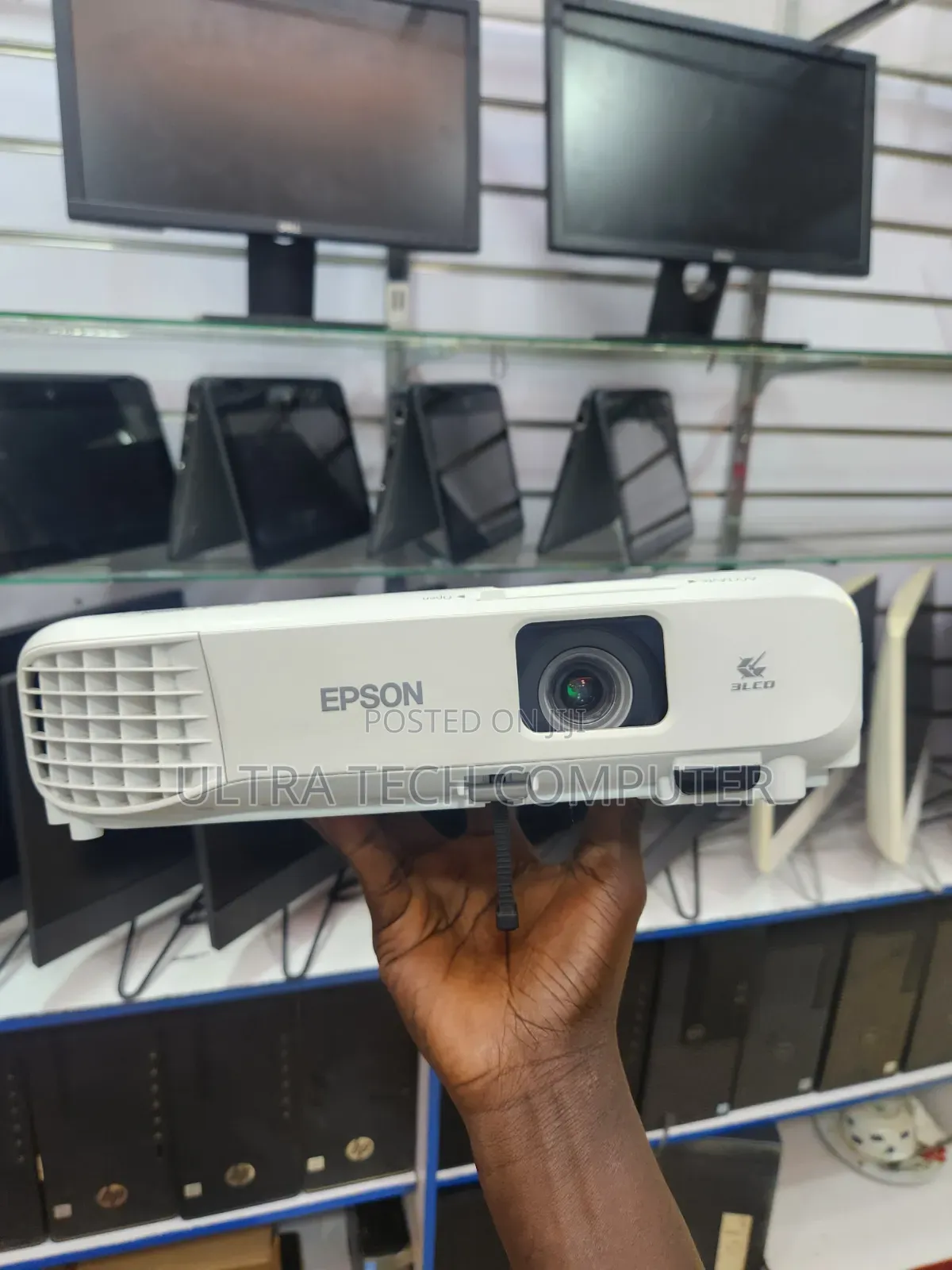 Epson EB-S05 3lcd Projector