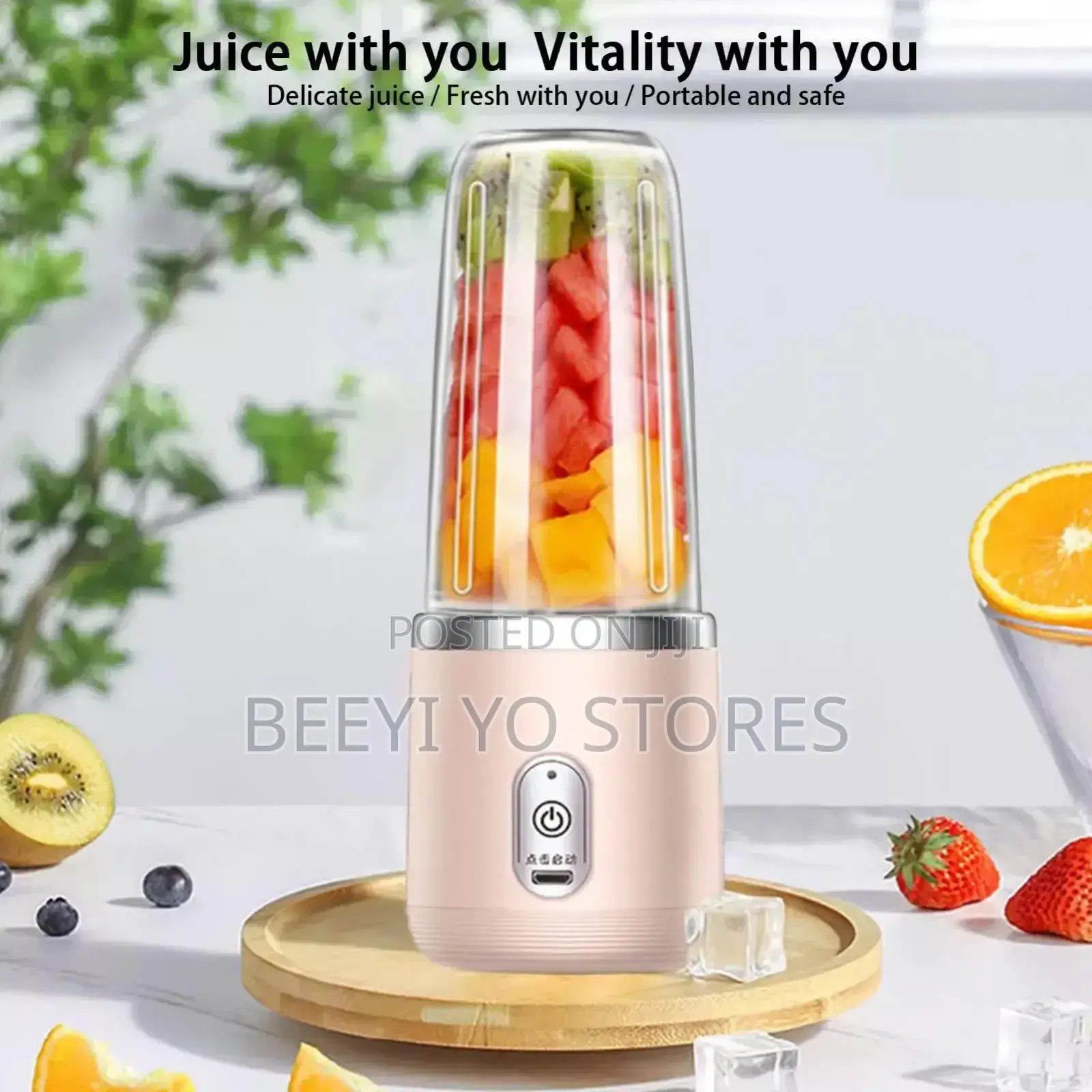 Portable Electric USB Juicer Blender / Smoothie Maker.