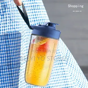 Portable Electric USB Juicer Blender / Smoothie Maker.