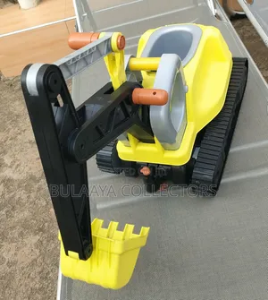 UK Used Yellow and Black Children's Ride-on Excavator Toy.