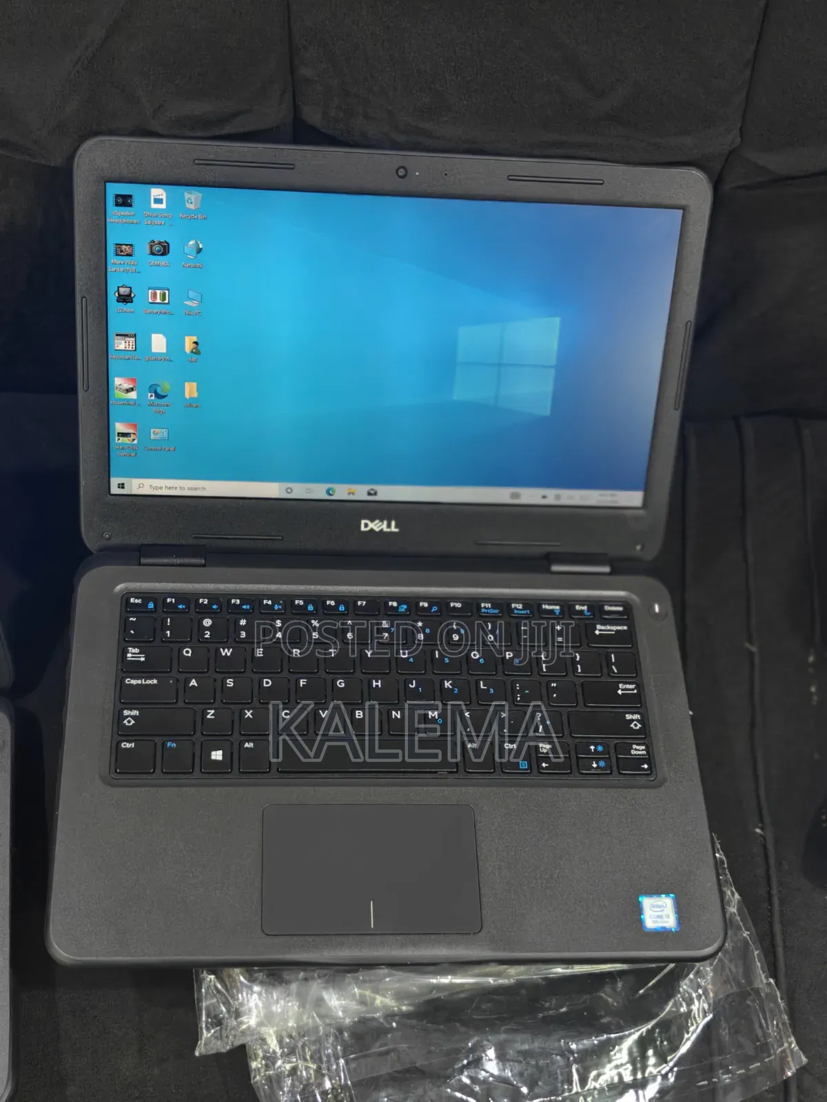 New Laptop Dell Latitude 3310 2-in-1 4GB Intel Core i3 SSD 128GB