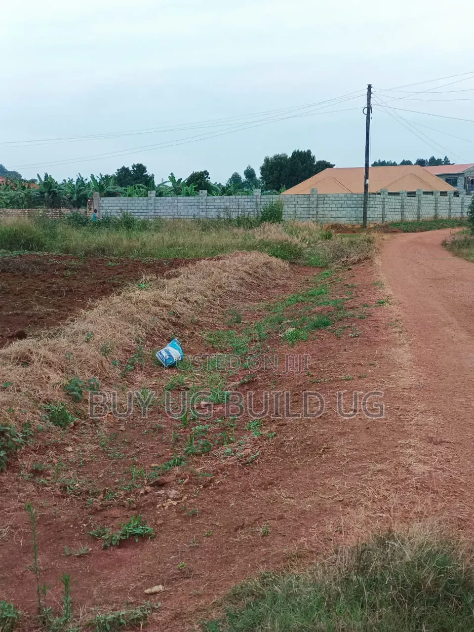 Bank Pressure 30decimals for Sale in 
Kawuku Bwelenga Entebbe at 140m