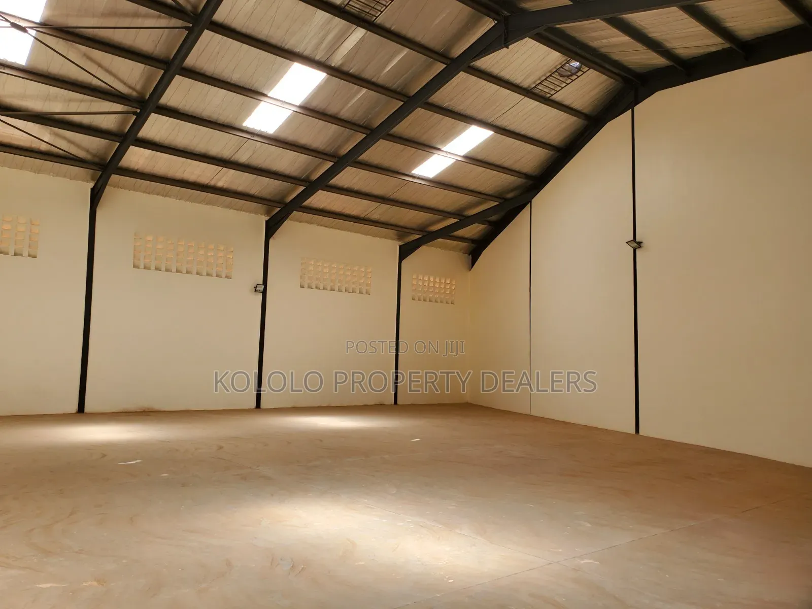 Warehouse for Rent in Bweyogere