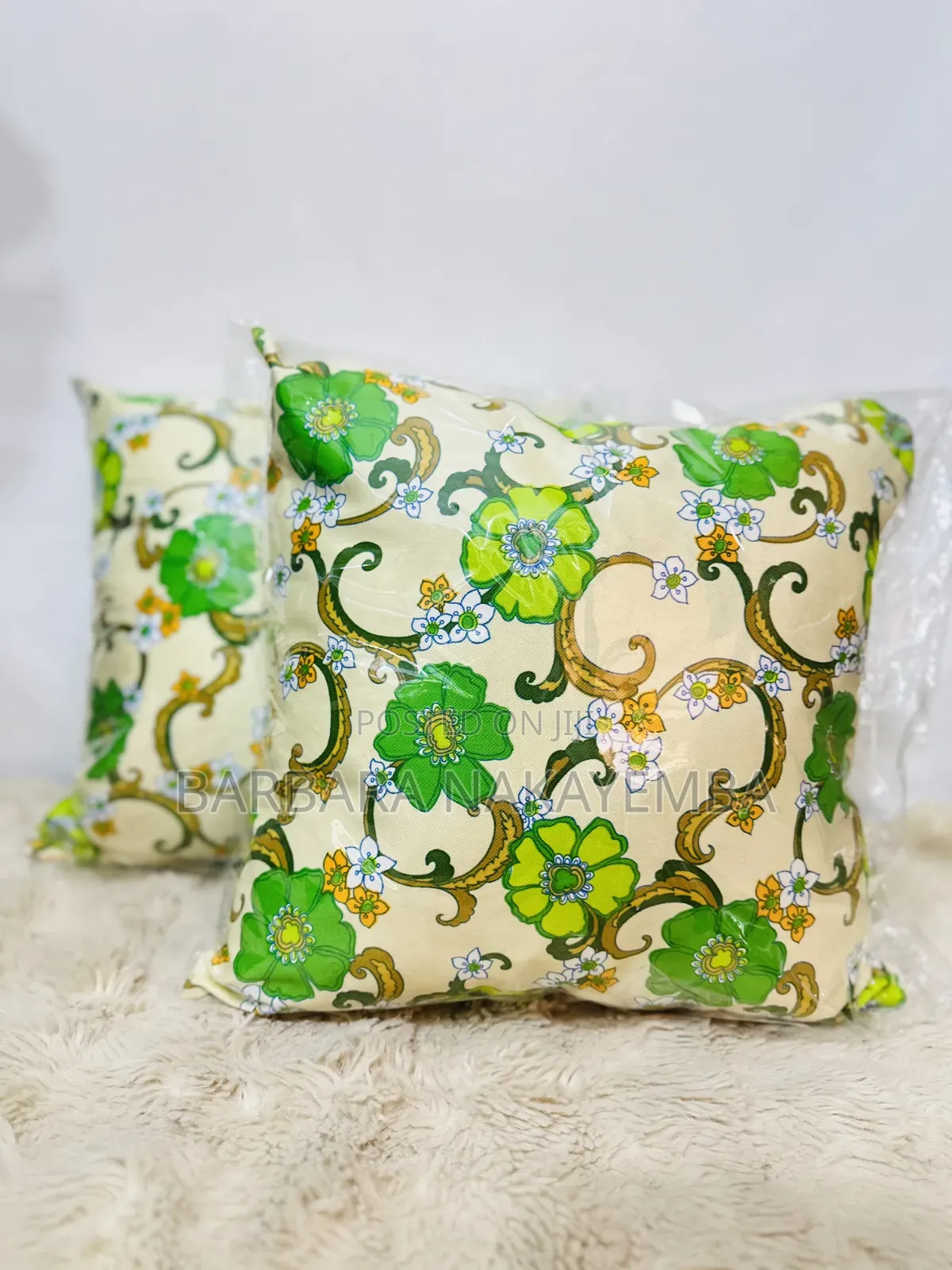 2 Piece Throw Pillows With Fiber