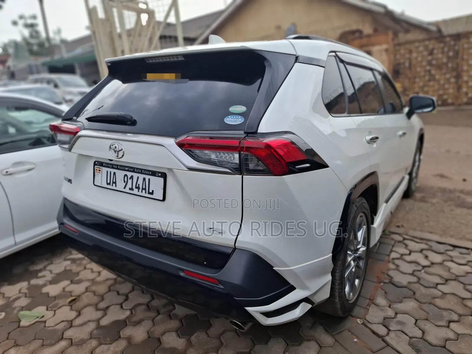 Toyota RAV4 2021 White