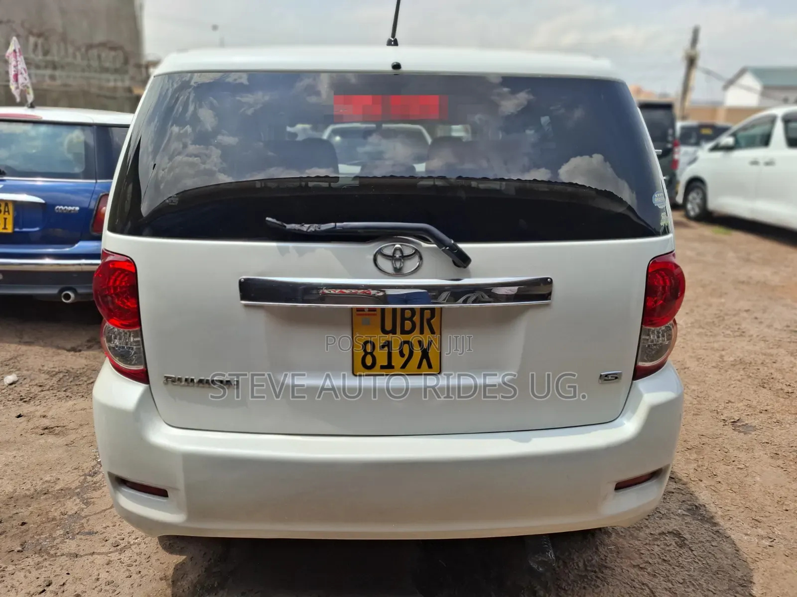 Toyota Corolla Rumion 2009 White