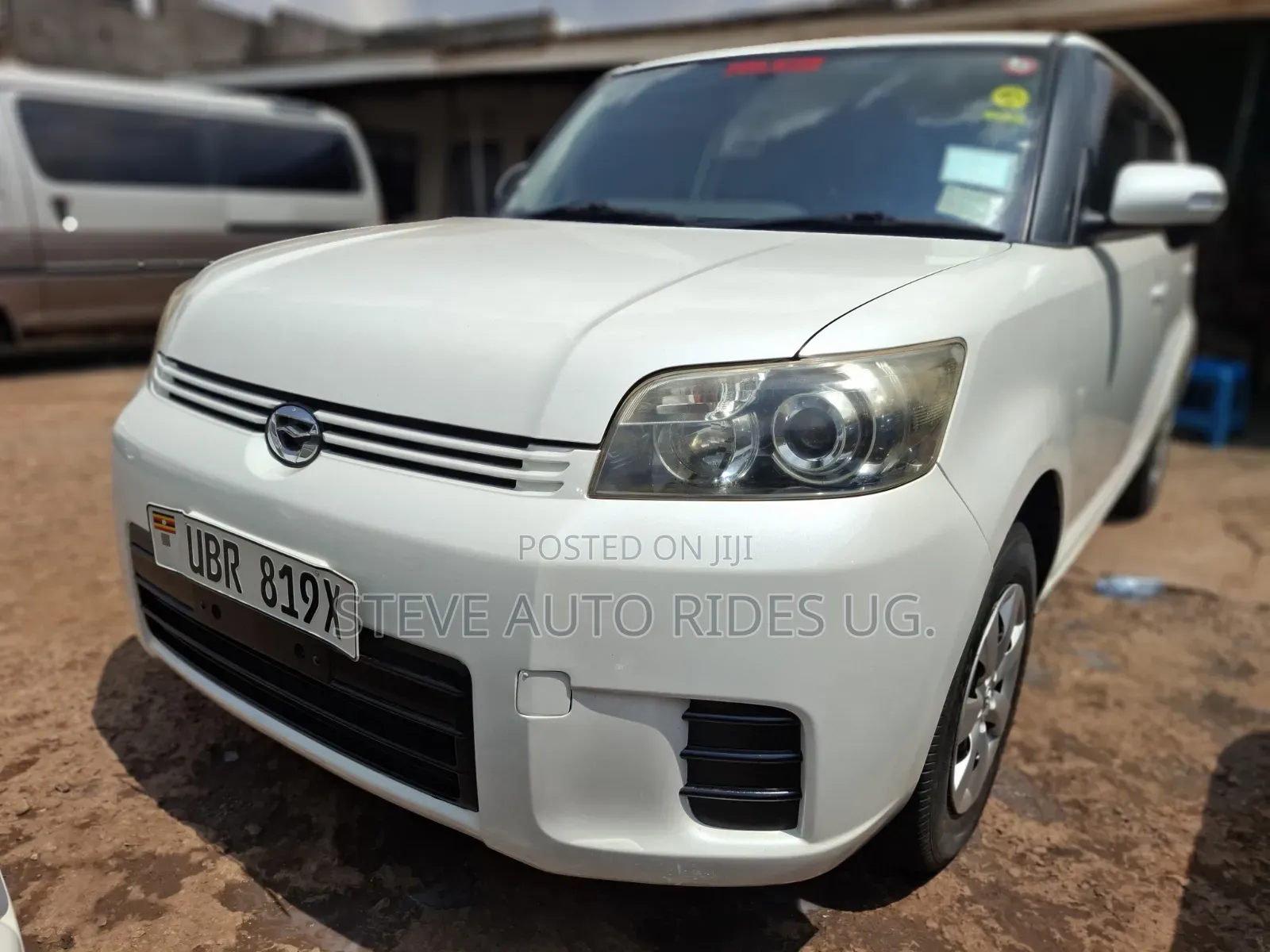 Toyota Corolla Rumion 2009 White