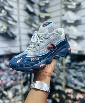 New Balance Sneaker