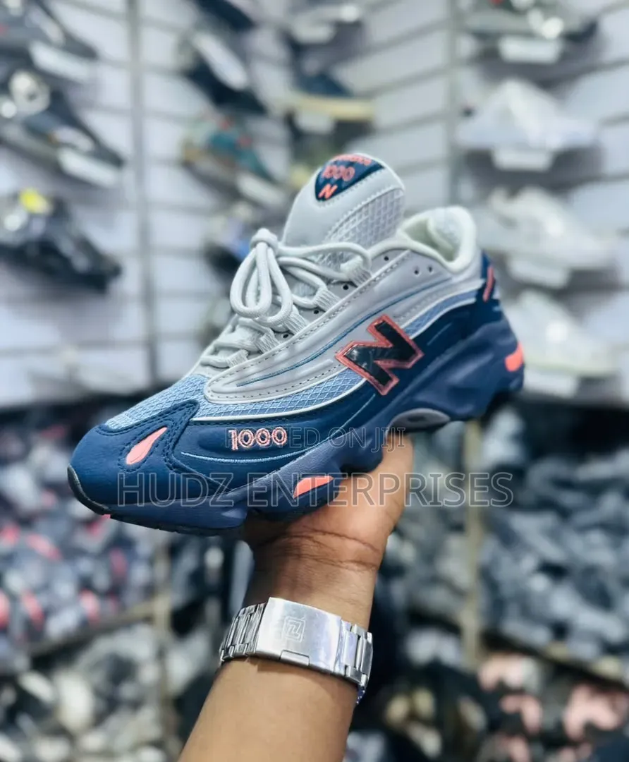 New Balance Sneaker