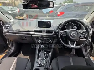 Mazda Axela 2018 Silver
