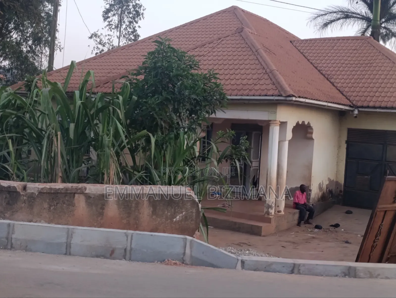 Furnished 3bdrm House in Kira, Central Division for sale