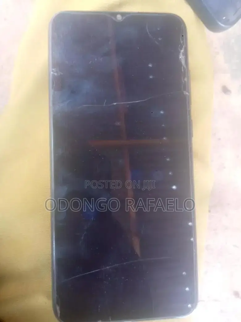 Samsung A10 32 GB Black