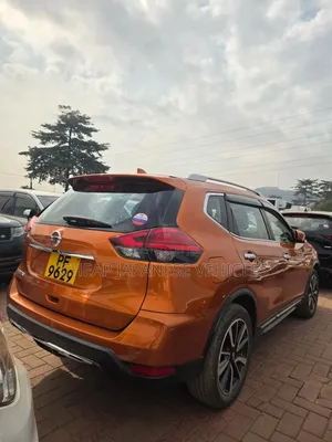 Nissan X-Trail 2018 Orange