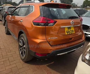 Nissan X-Trail 2018 Orange