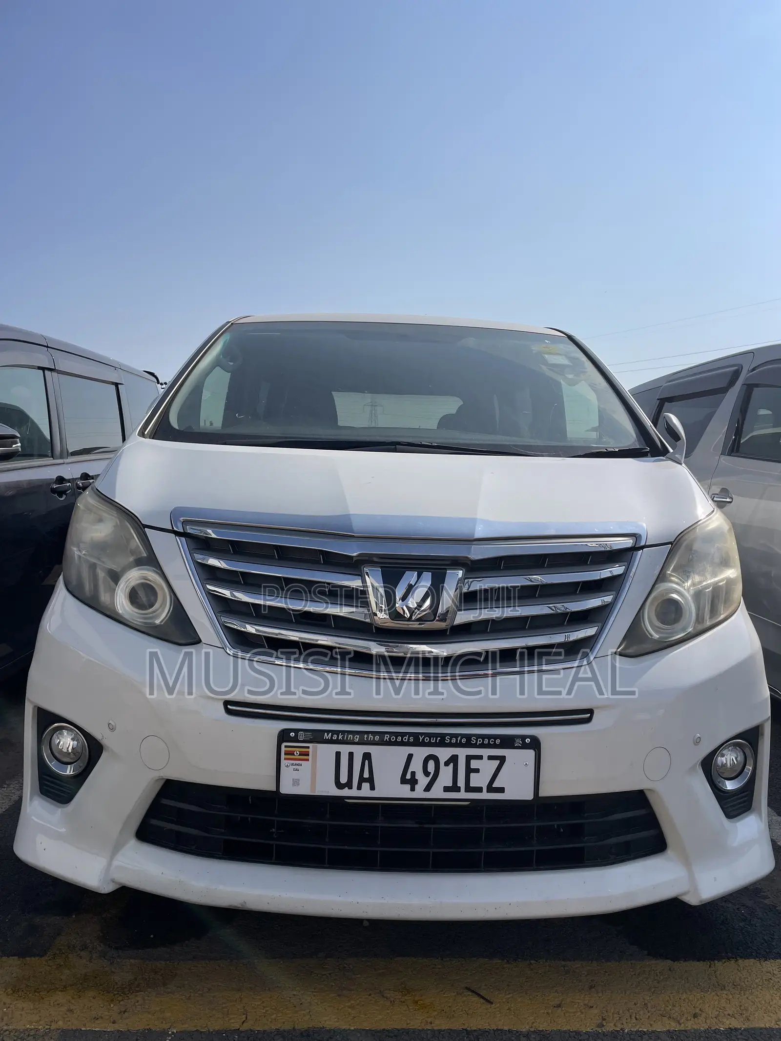 Toyota Alphard 2.4 Petrol FWD 2012 White