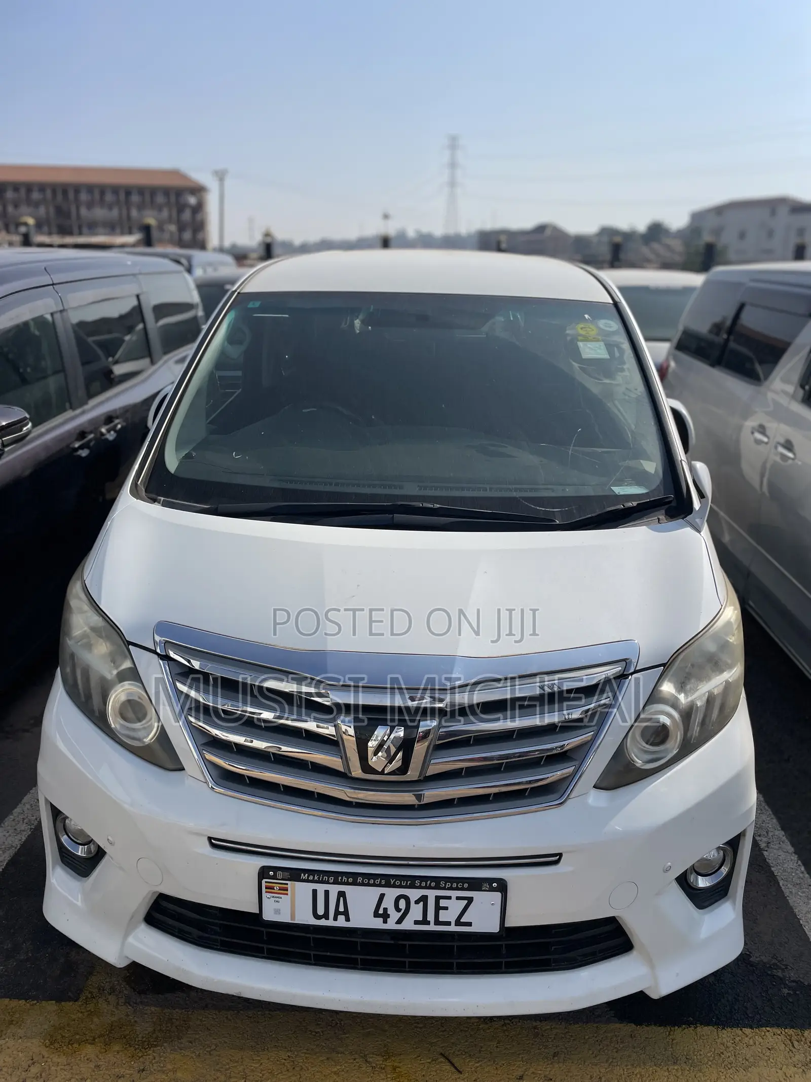 Toyota Alphard 2.4 Petrol FWD 2012 White