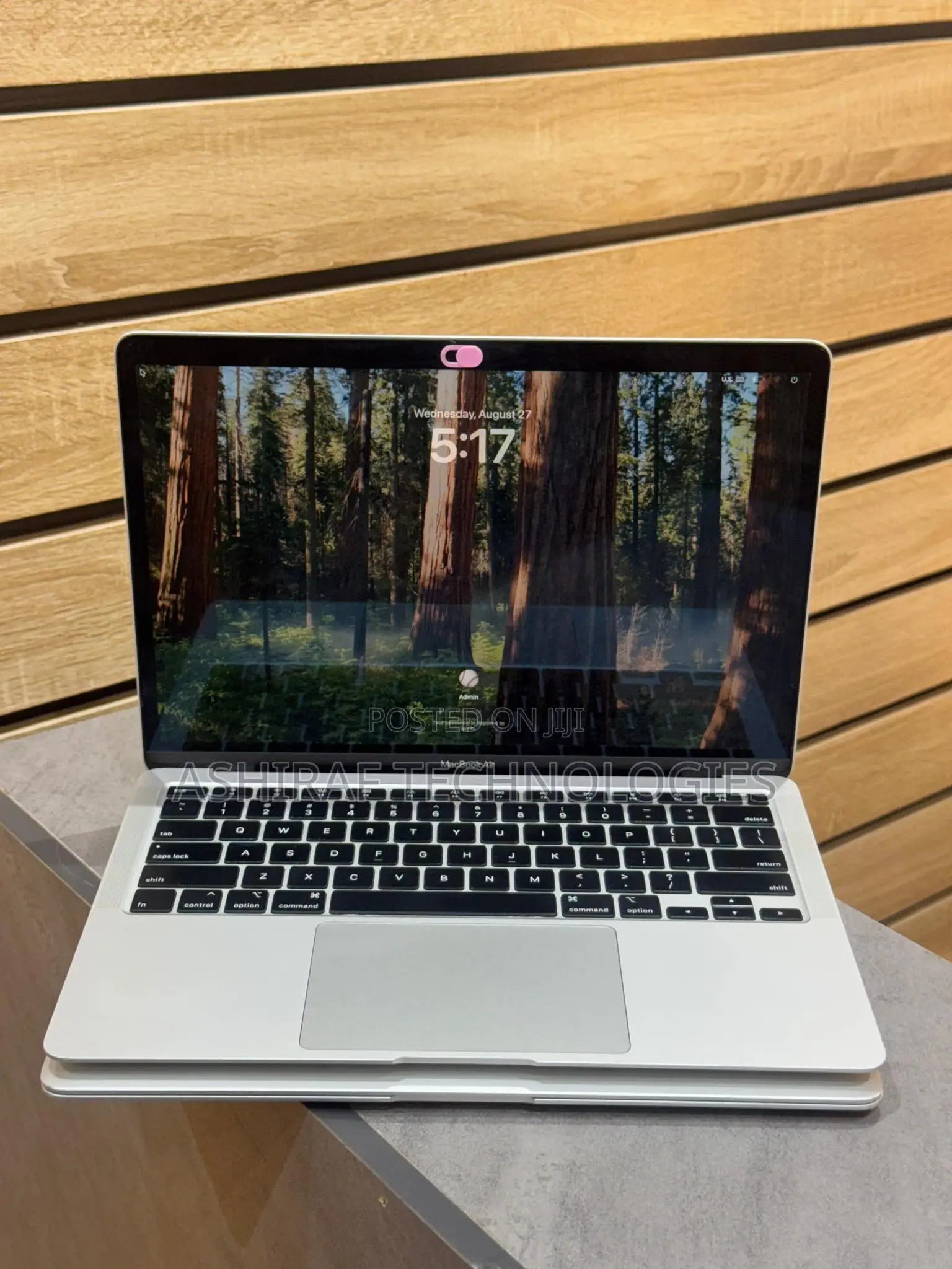 Laptop Apple MacBook Air 2020 8GB Apple M1 SSD 256GB