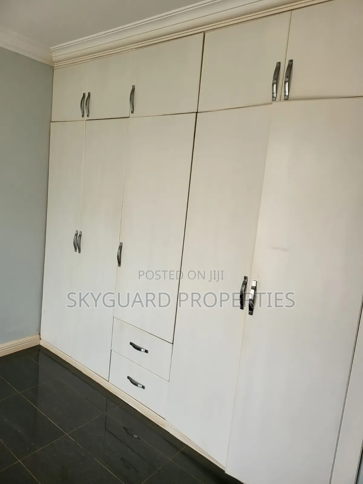 6bdrm Mansion in Munyonyo Road, Central Division for rent